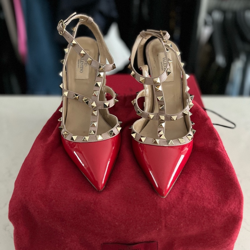 Valentino Garavani Rockstud Pumps - Red